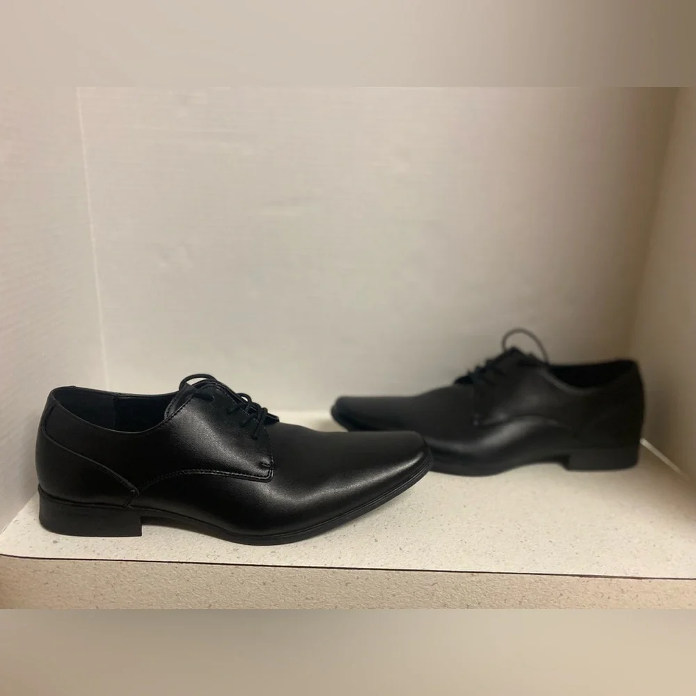 Calvin Klein Black Brodie Shoes Size 11